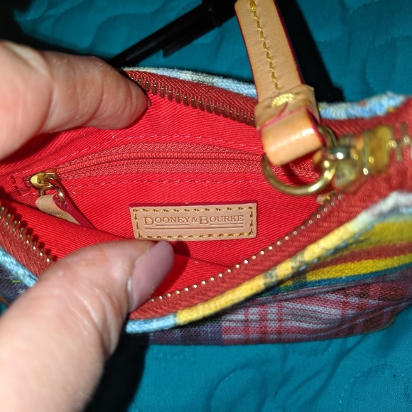 Darling bitty bag by Dooney and Bourke NWOT - Picture 4 of 8
